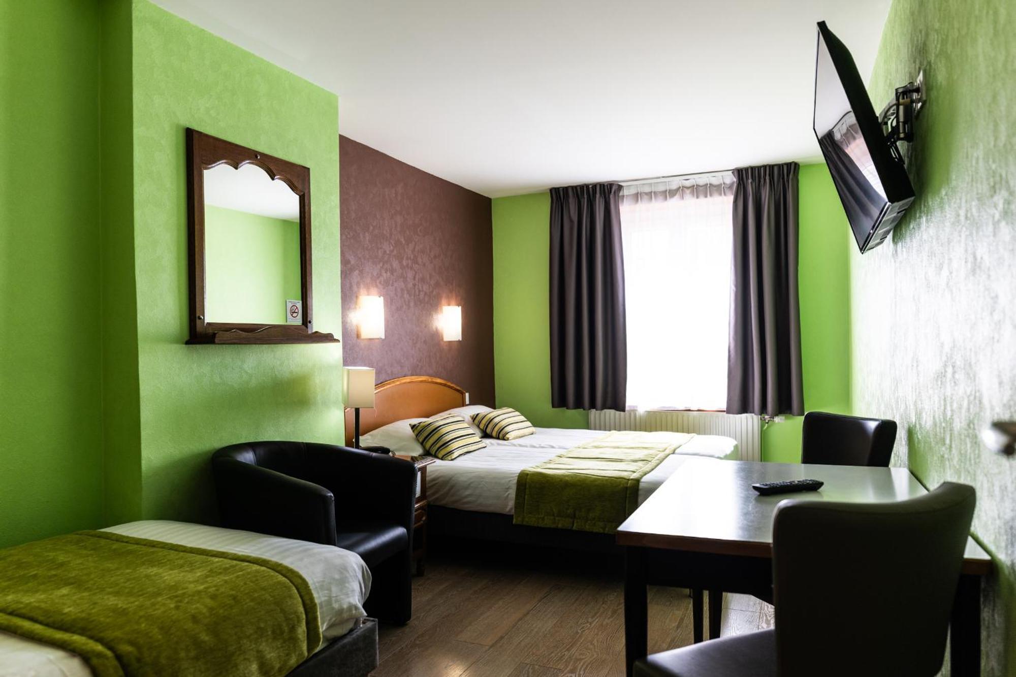 Cheval De Bronze Hotel 2*